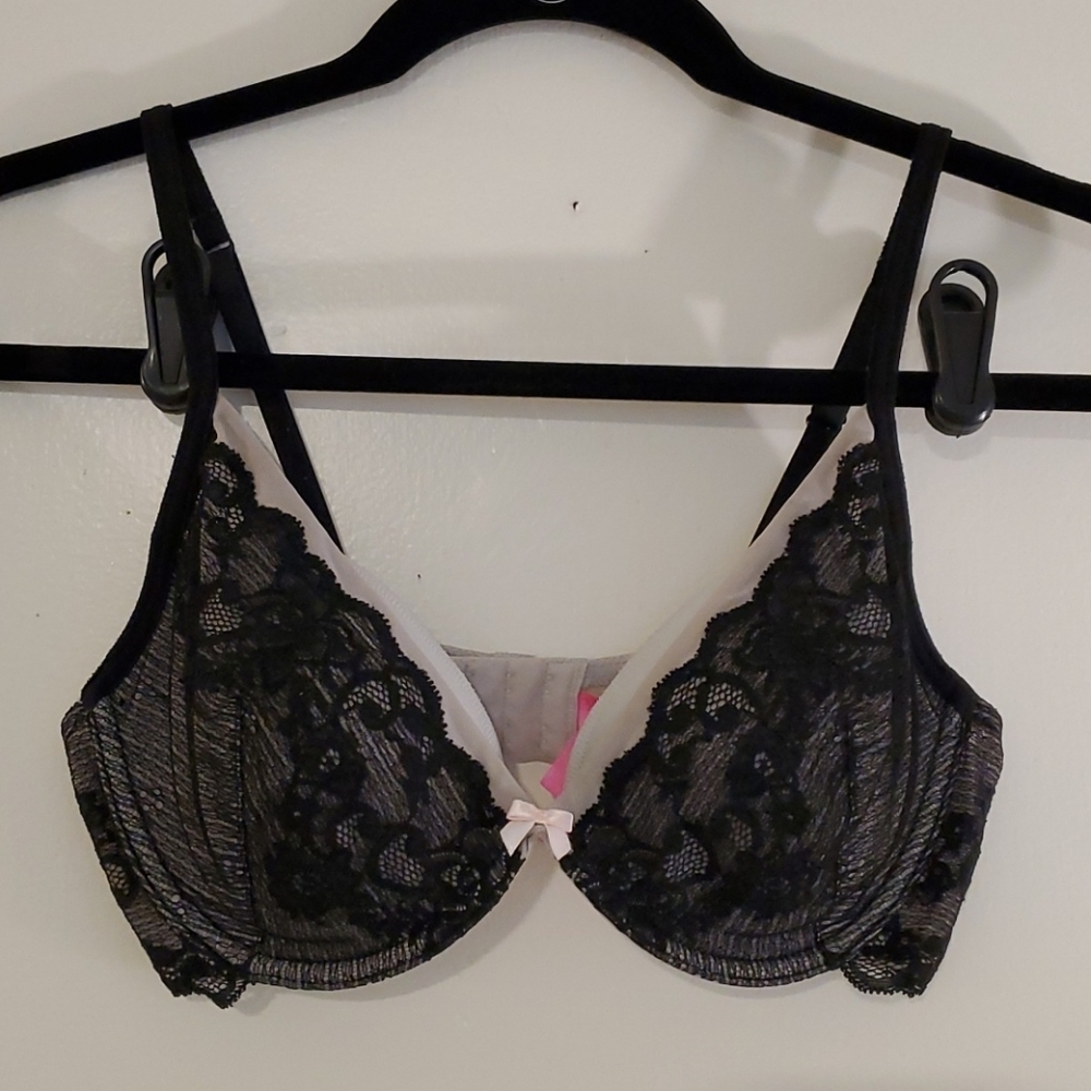 Betsy Johnson Lace Underwire Bra